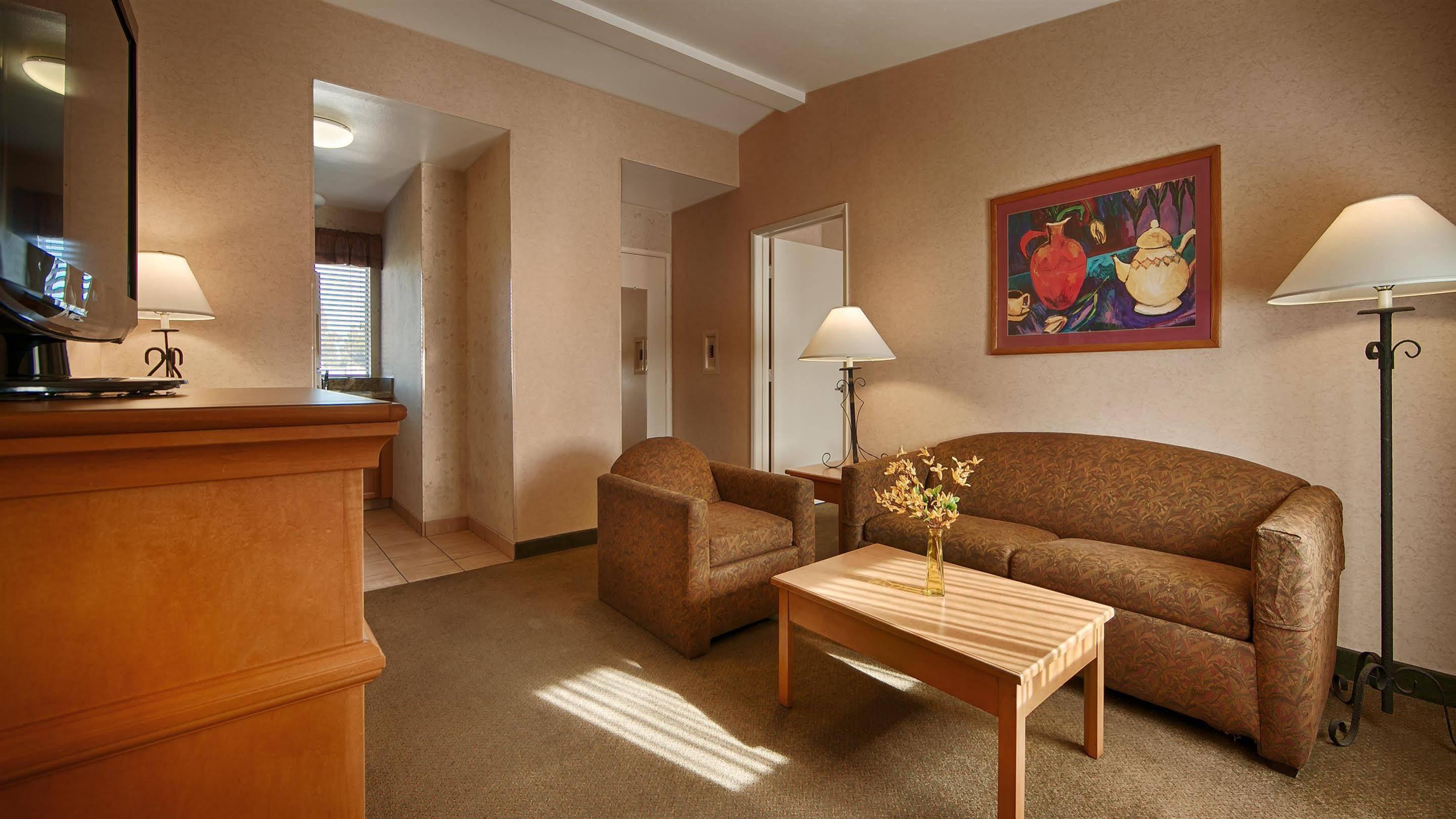 Lamplighter & At Sdsu Hotel